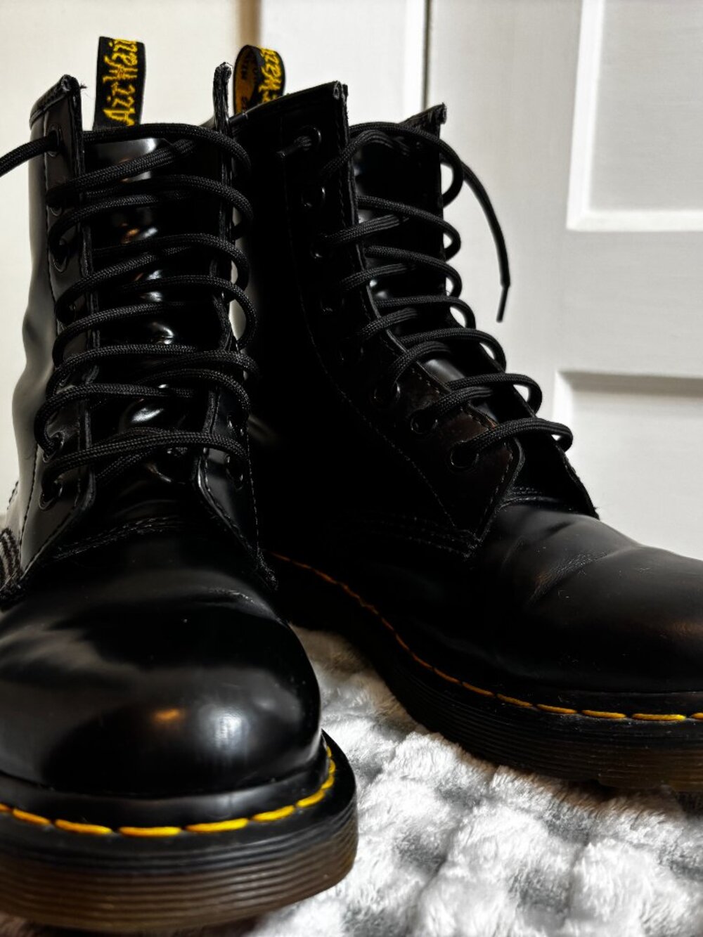 Dr. Martens 1460 Black Smooth Leather 8-Eye Boots Women’s US 7 UK 5